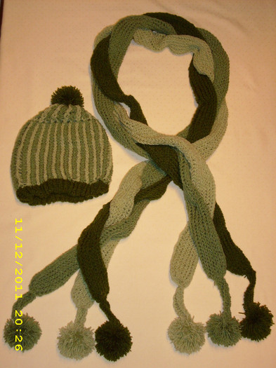 Fular + caciula - tricotaje diverse