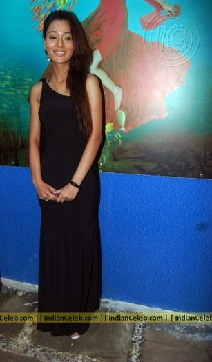 Sara Khan in Love [35]