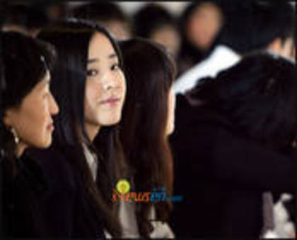 thumb_parkeunhye_3