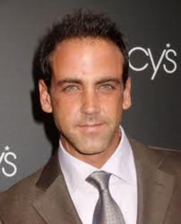 images - CARLOS PONCE-EL PERRO