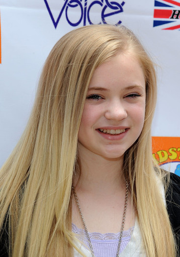 Sierra McCormick - Vedete Disney