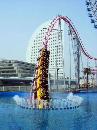 650x1600_sweet-dubai-roller-coaster[1]