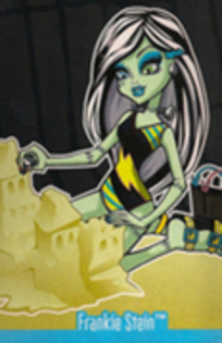 36601278_RIIUBQFOR[1] - Monster High