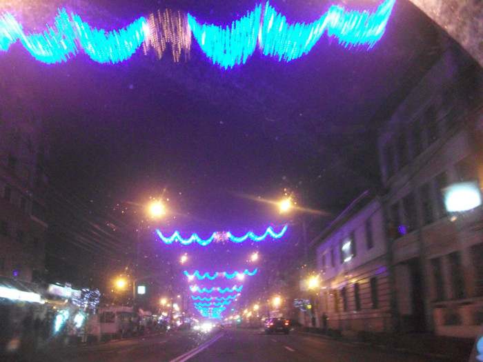 luminitele de pe strada