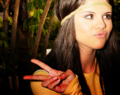 53991309_VFOVLUD2 - Poze rare selena gomez