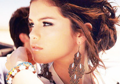 53991909_LYEGRWQ2 - Poze rare selena gomez
