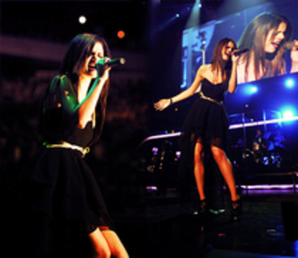 54027881_DGRABRF2 - Poze rare selena gomez