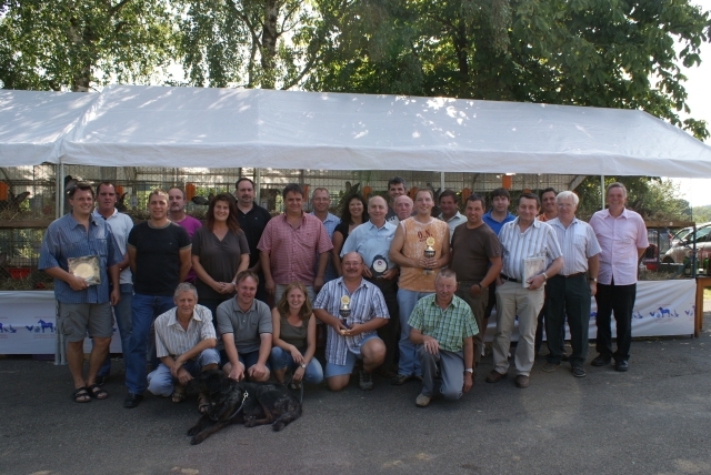 Gruppenbild-crescatori de uriasi