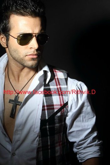 246658_228813900479023_227575857269494_1006649_1844893_n - Rithvik Dhanjani