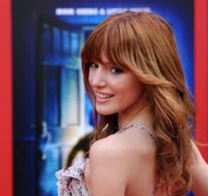 images - poze cu bella thorne