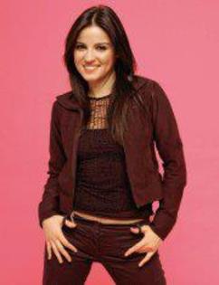 384616_272347102813283_201016386613022_686851_703486554_n - 1-Maite 4
