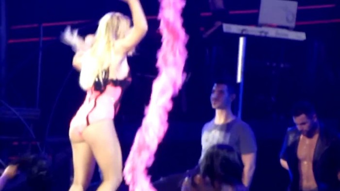 bscap0011 - Britney Spears gives Lap Dance to Joe Jonas in London