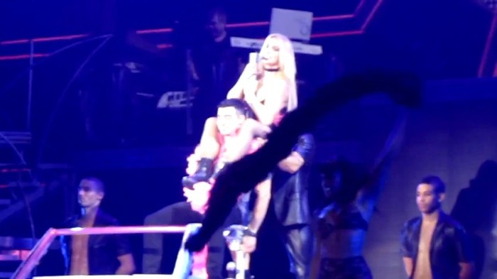 bscap0018 - Britney Spears gives Lap Dance to Joe Jonas in London