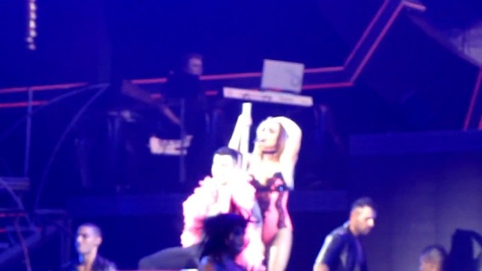 bscap0019 - Britney Spears gives Lap Dance to Joe Jonas in London