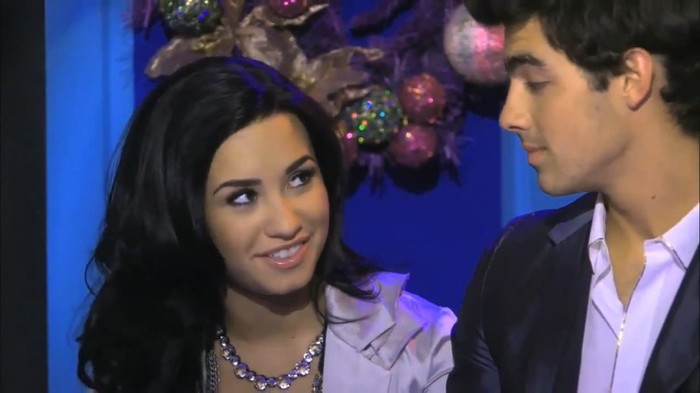 bscap0010 - Demi Lovato and Joe Jonas  Sing A Song For You