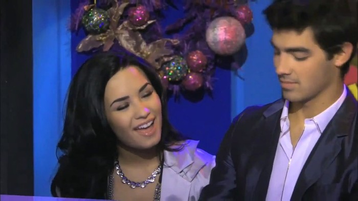bscap0012 - Demi Lovato and Joe Jonas  Sing A Song For You