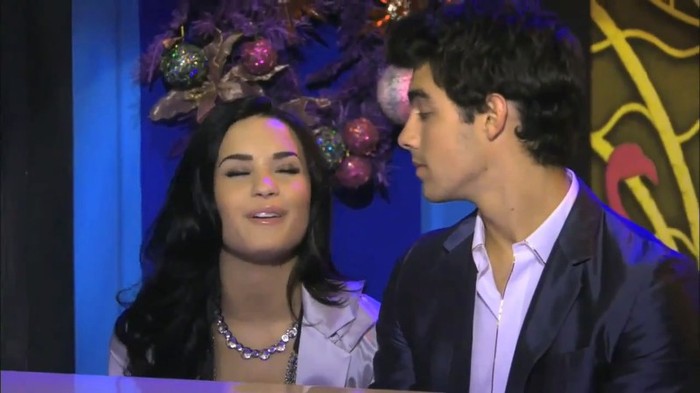 bscap0013 - Demi Lovato and Joe Jonas  Sing A Song For You