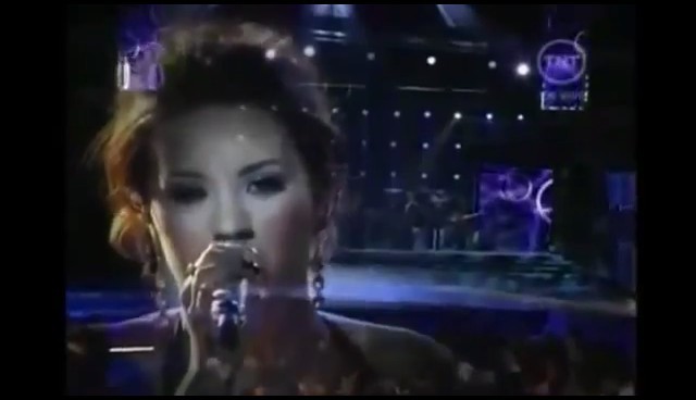 bscap0006 - Demi Lovato AND Pablo Alboran - Solamente Tu Live At Latin Grammy s 2011