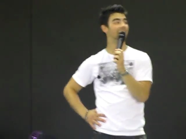 bscap0022 - Jonas Brothers - Year 3000 - Chicago IL - Soundcheck - Opening Night 8 7 10