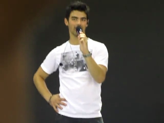 bscap0023 - Jonas Brothers - Year 3000 - Chicago IL - Soundcheck - Opening Night 8 7 10
