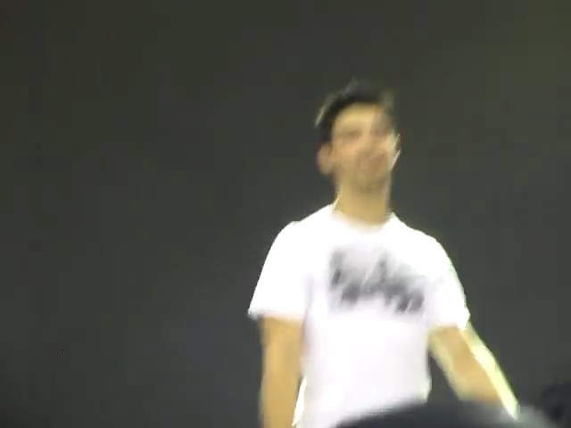 bscap0027 - Jonas Brothers - Year 3000 - Chicago IL - Soundcheck - Opening Night 8 7 10