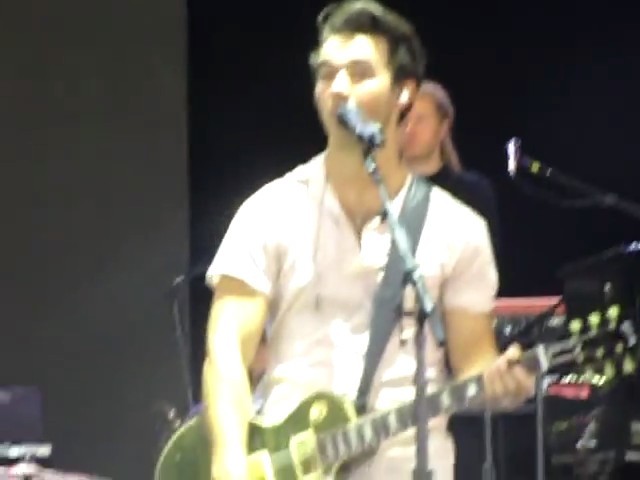 bscap0031 - Jonas Brothers - Year 3000 - Chicago IL - Soundcheck - Opening Night 8 7 10