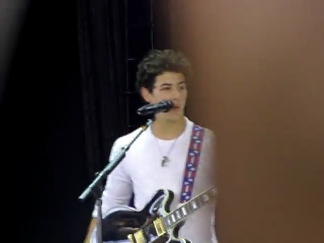 bscap0041 - Jonas Brothers - Year 3000 - Chicago IL - Soundcheck - Opening Night 8 7 10