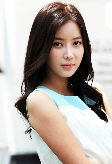 Beautiful Korean actress Im Soo Hyang picture (1)