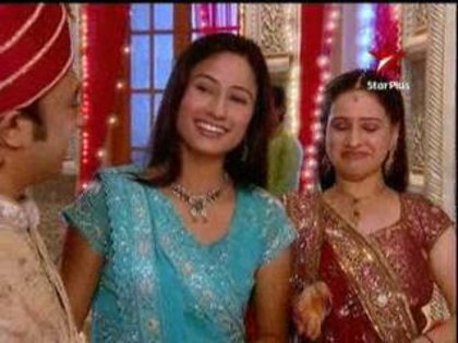 34315_132715803416283_100000335910422_385239_7016004_n - Nandini si Mohit Nunta Promo