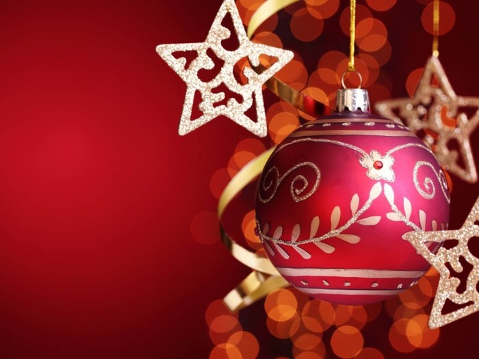 glob-din-bradul-de-craciun - imagini de Craciun