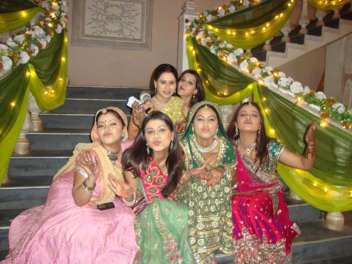 208026_205952836095338_199511556739466_689389_1879496_n - Yeh Rishta Kya Kehlata Hai - Dragoste dulce-amara
