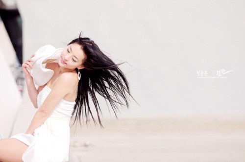 seo-you-jin-white-dress-09-500x331 - Seo You Jin
