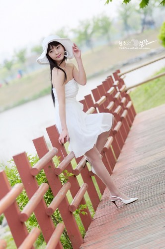 seo-you-jin-white-dress-19-332x500