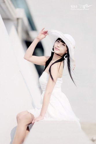 seo-you-jin-white-dress-20-332x500 - Seo You Jin