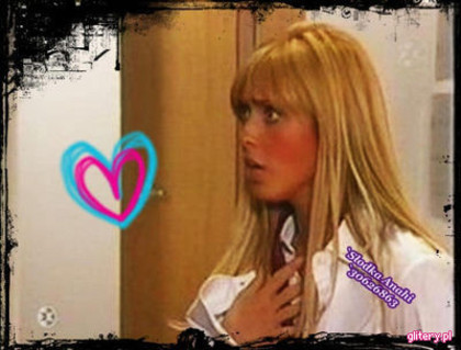 0084430451 - 1-Anahi Pics 6-1