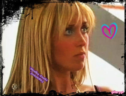 0084431263 - 1-Anahi Pics 6-1