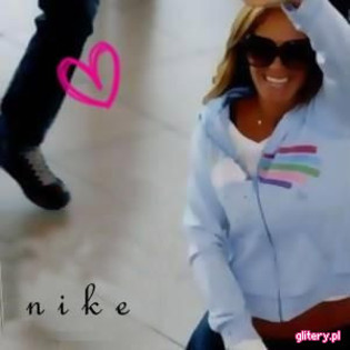 0084485617 - 1-Anahi Pics 6-1