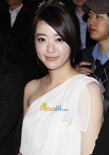 4e6aff0ad56578958d4ffa7bd324173b_large - Lee Se Eun