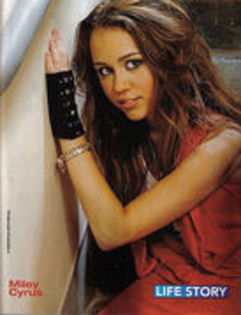 52571567_KVOWKTY2 - Gasiti litera e mic