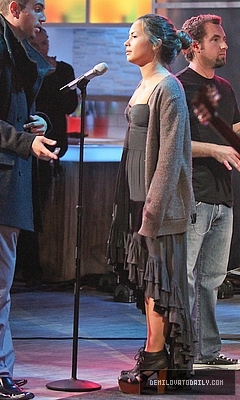 Demi (4) - Demi - September 19 - Good Morning America Rehearlsals