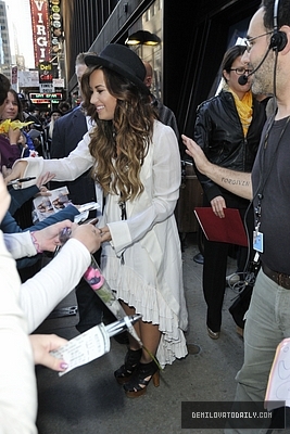 Demi (18) - Demi - September 19 - Arriving and Leaving Good Morning America