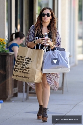 Demi (11) - Demi - September 2 - Shopping in Los Angeles CA