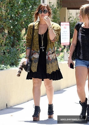 Demi (6) - Demi - August 30 - Runs errands in Sherman Oaks CA