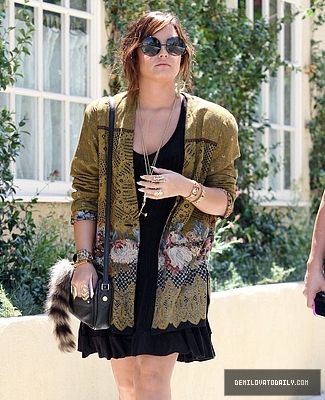 Demi (7) - Demi - August 30 - Runs errands in Sherman Oaks CA