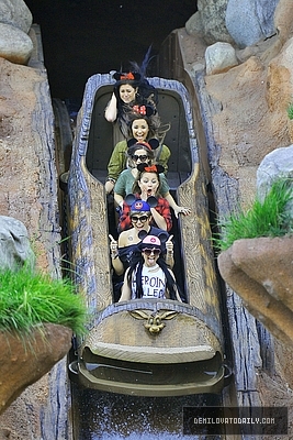 Demi (17) - Demi - August 21 - Having a fun day at Disneyland in Anaheim CA