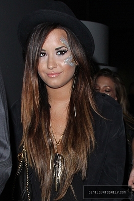 Demi (14) - Demi - August 5 - Leaving the Nokia Theatre after a Katy Perry Concert