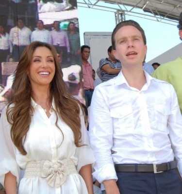 12.11.11 -- Informe de Acciones Legislativos em Chiapas (México) - 1-Anahi e amigos-1