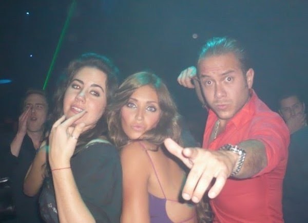 Anahi en Boda con Amigos.....