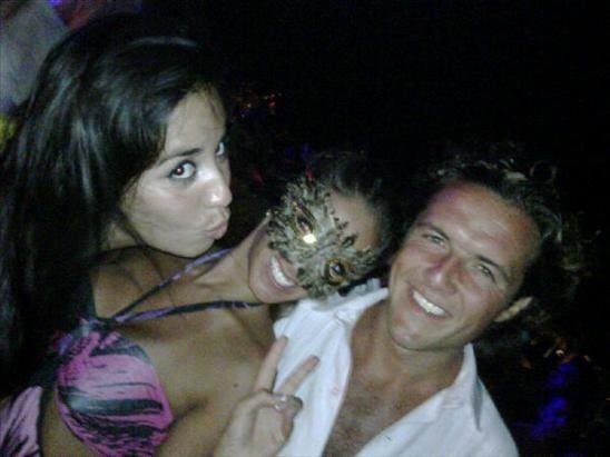 Anahi en Boda con Amigos...-