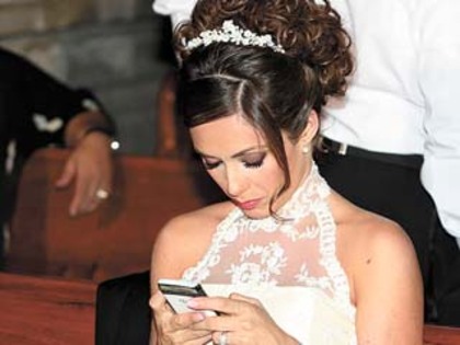 20.07 - Gravando cenas do Casamento de Angélica e Ricardo (MX)--. - 1-Anahi Dos Hogares